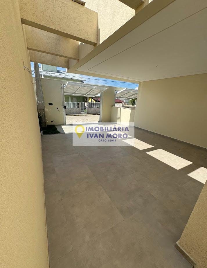 Casa à venda com 3 quartos, 1 suíte, 2 vagas e 143m² no Ingleses do Rio Vermelho, Florianópolis (SC) — foto 2 de 27