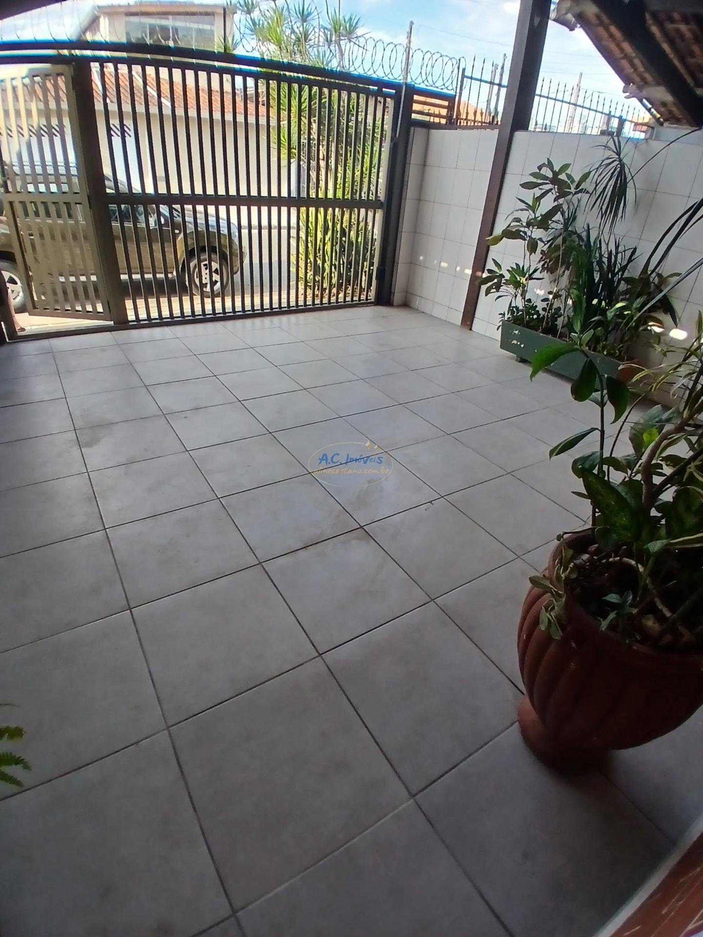 Casa à venda com 2 quartos, 1 suíte, 2 vagas e 125m² no Ocian, Praia Grande (SP) — foto 3 de 28
