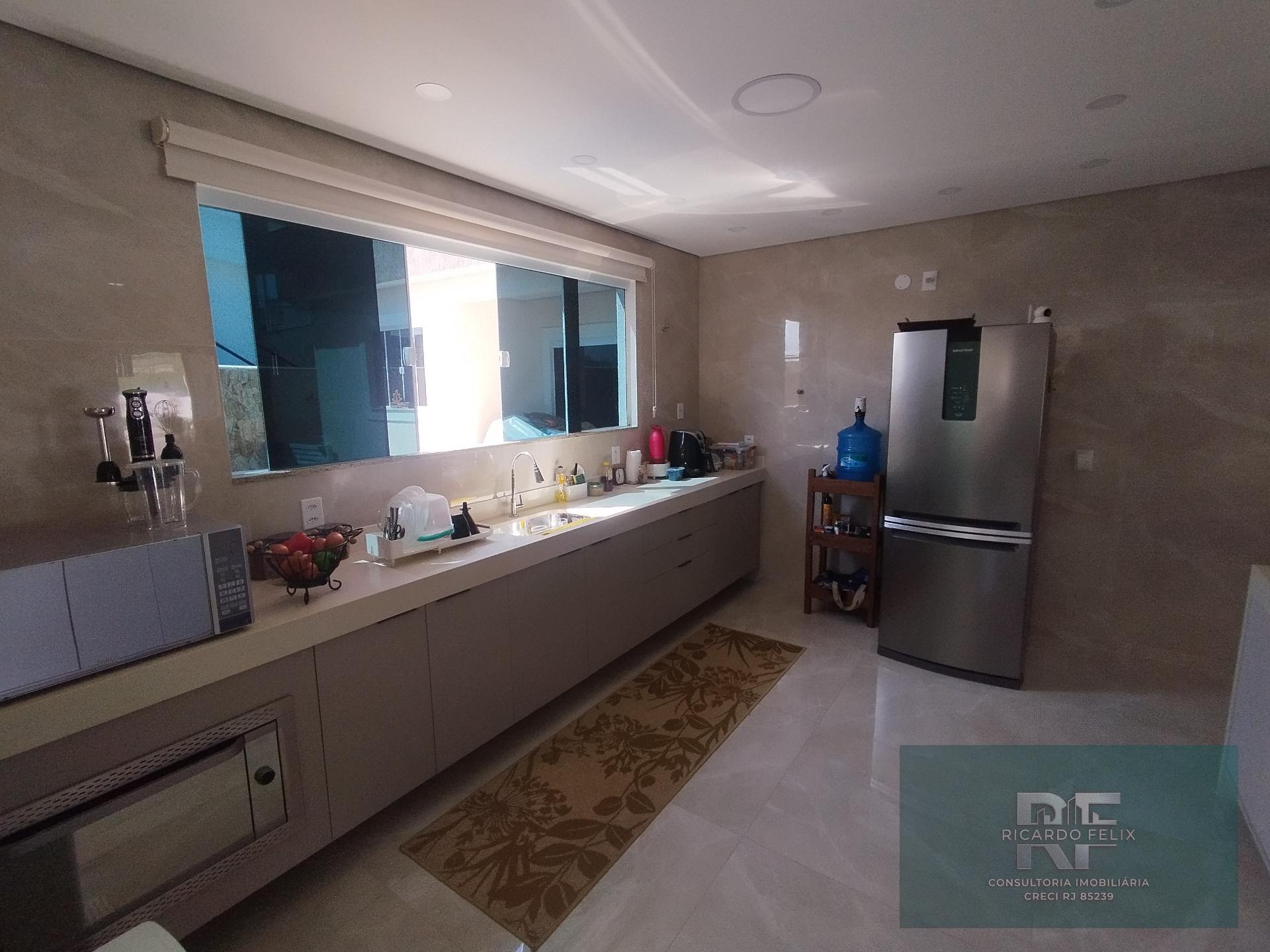 Casa à venda com 3 quartos, 2 suítes, 4 vagas e 475m² no Extensão do Bosque, Rio das Ostras (RJ) — foto 12 de 27