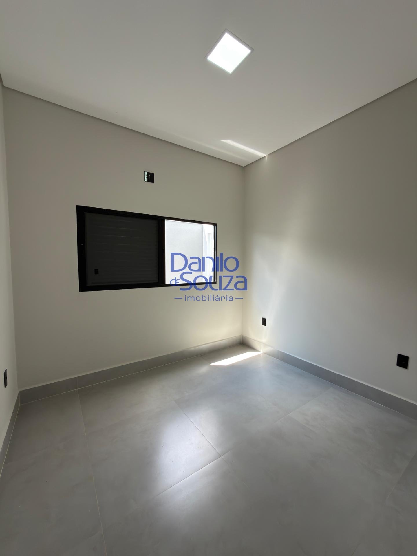Casa à venda com 3 quartos, 1 suíte, 2 vagas e 175m² no Jardim Europa V, Araxá (MG) — foto 11 de 15
