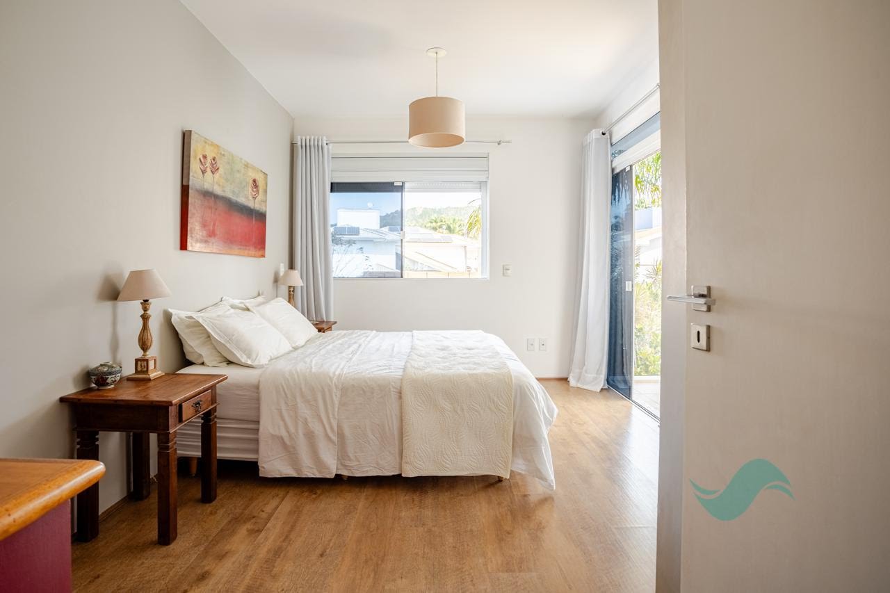 Casa à venda com 4 quartos, 4 suítes, 2 vagas e 400m² no Jurerê, Florianópolis (SC) — foto 7 de 26