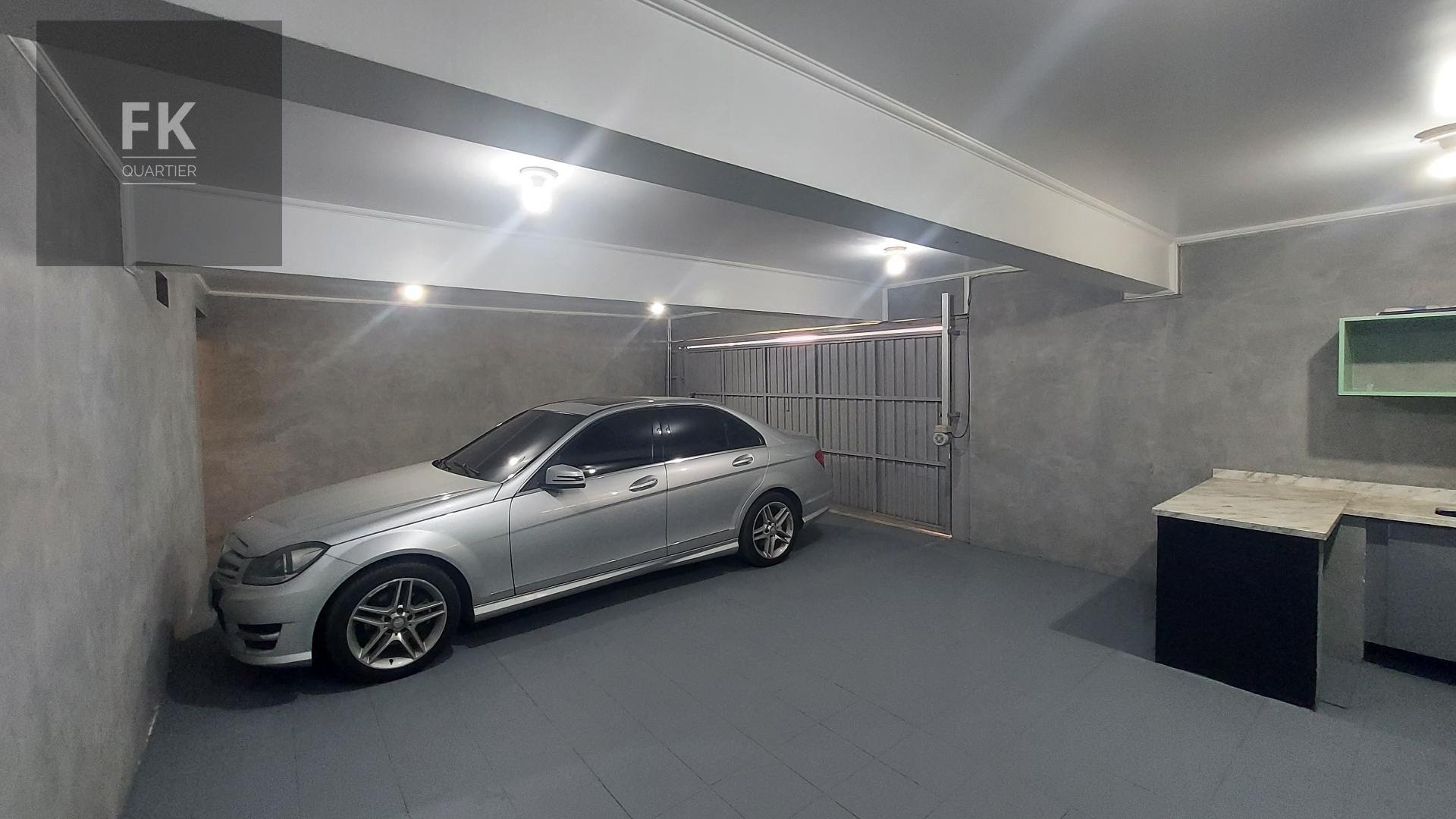 Casa à venda com 3 quartos, 1 suíte, 4 vagas e 275m² no Alphaville, Santana de Parnaíba (SP) — foto 29 de 30