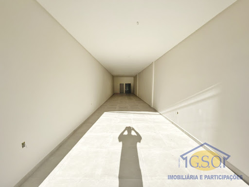 Loja/Salão em Parque Residencial Laranjeiras - Serra, ES