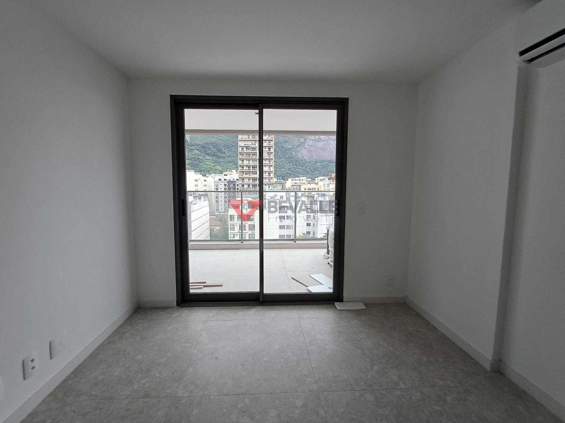 Apartamento à venda com 3 quartos, 1 suíte, 1 vaga e 150m² no Botafogo, Rio de Janeiro (RJ) — foto 16 de 30