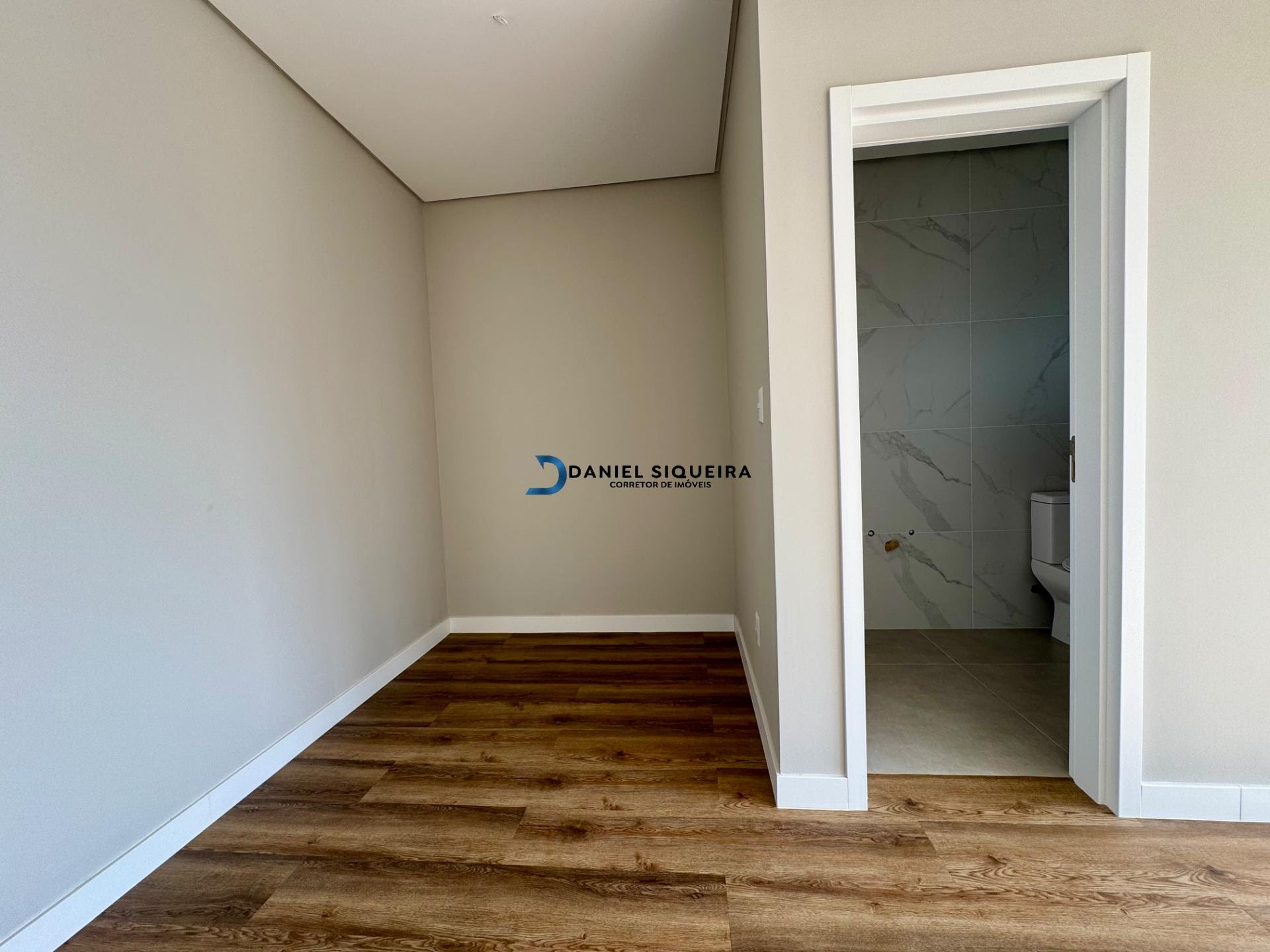 Casa à venda com 3 quartos, 1 suíte, 2 vagas e 157m² no Bairro Deltaville, Biguaçu (SC) — foto 17 de 21