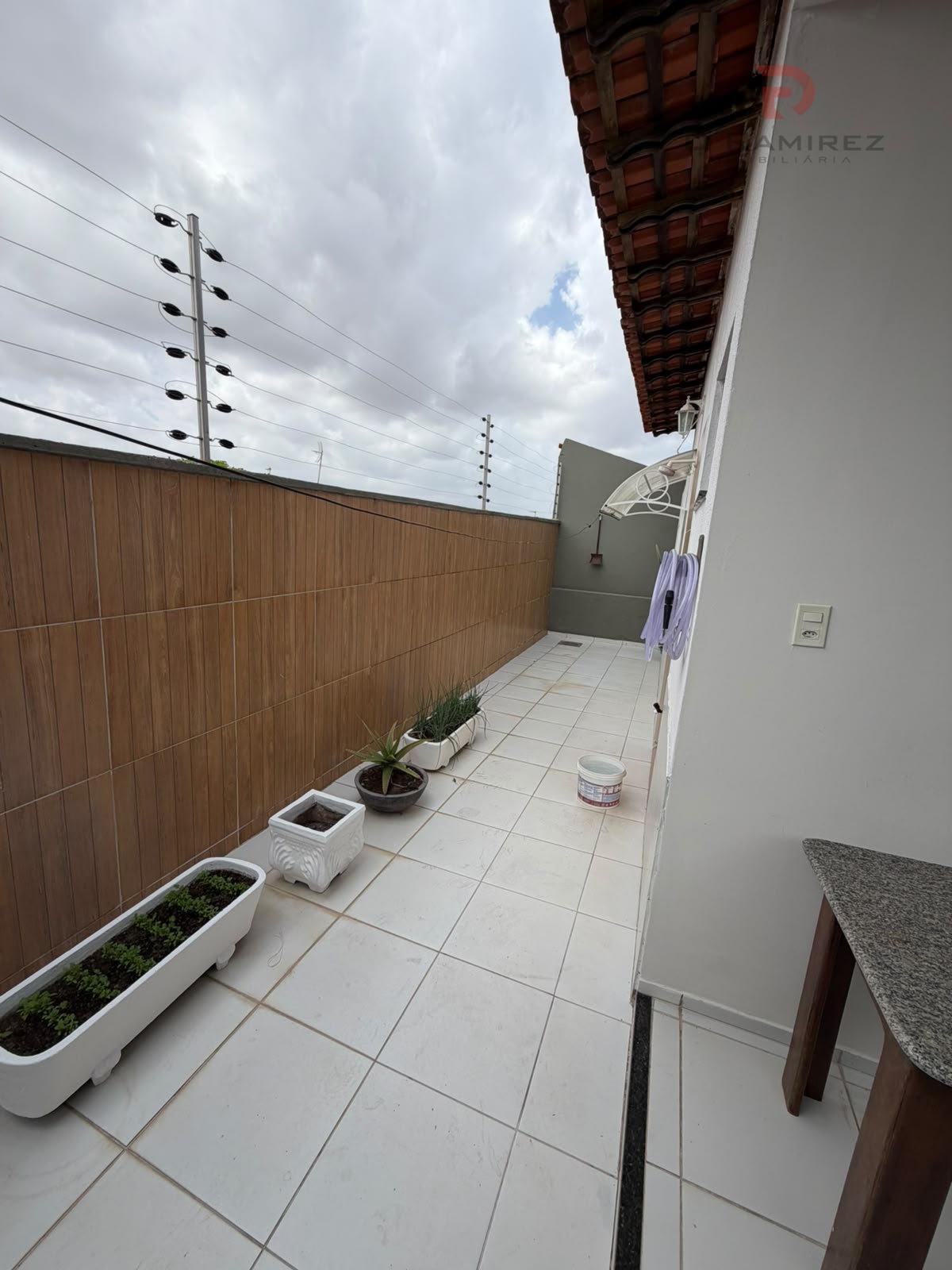 Apartamento à venda com 5 quartos, 1 suíte e 220m² no Residencial Pinheiros, São Luís (MA) — foto 25 de 30