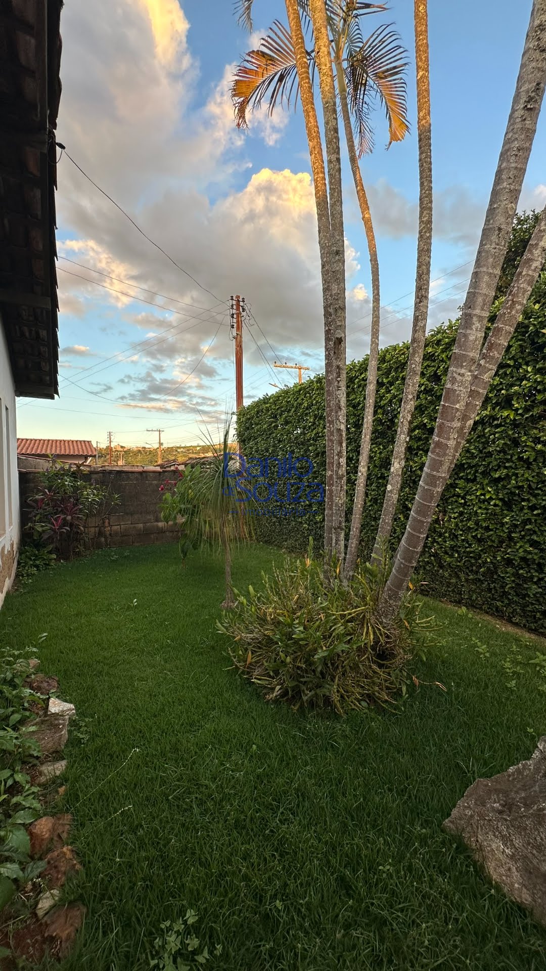 Casa à venda com 3 quartos, 1 banheiro, 2 vagas e 300m² no José Ferreira Guimarães (mangueira II ), Araxá (MG) — foto 4 de 22