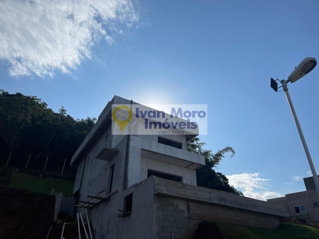 Casa à venda com 3 quartos, 2 suítes, 2 vagas e 325m² no Ingleses Norte, Florianópolis (SC) — foto 2 de 30
