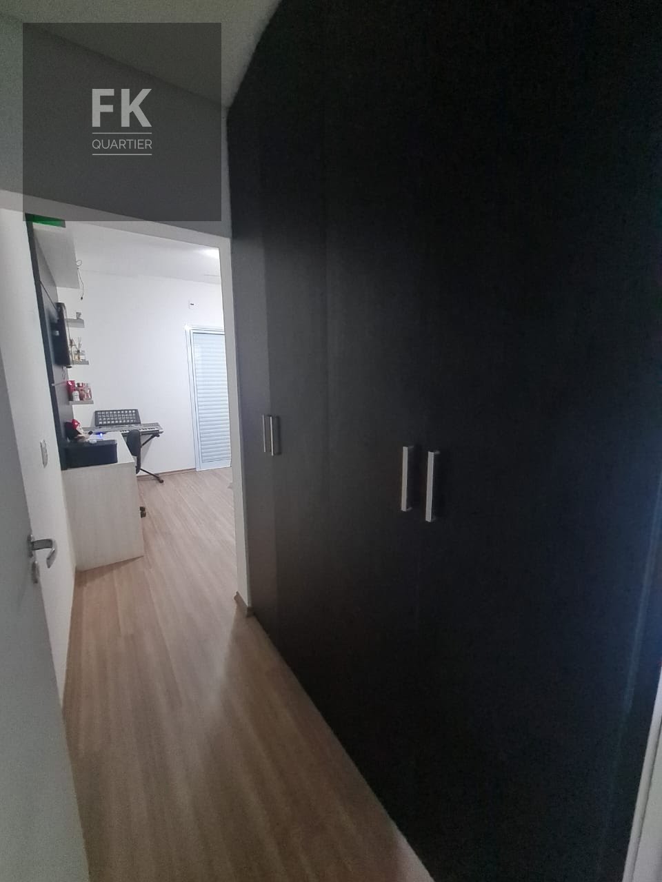 Casa à venda com 3 quartos, 3 suítes, 4 vagas e 266m² no Suru, Santana de Parnaíba (SP) — foto 25 de 26
