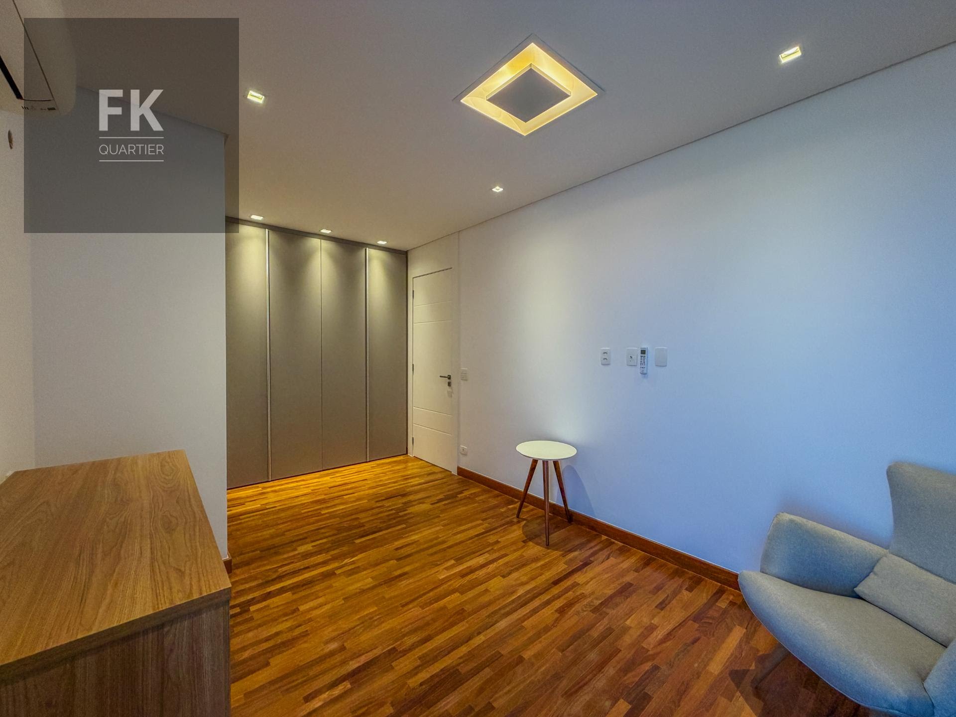 Casa à venda com 4 quartos, 4 suítes, 9 vagas e 446m² no Tamboré, Barueri (SP) — foto 11 de 30