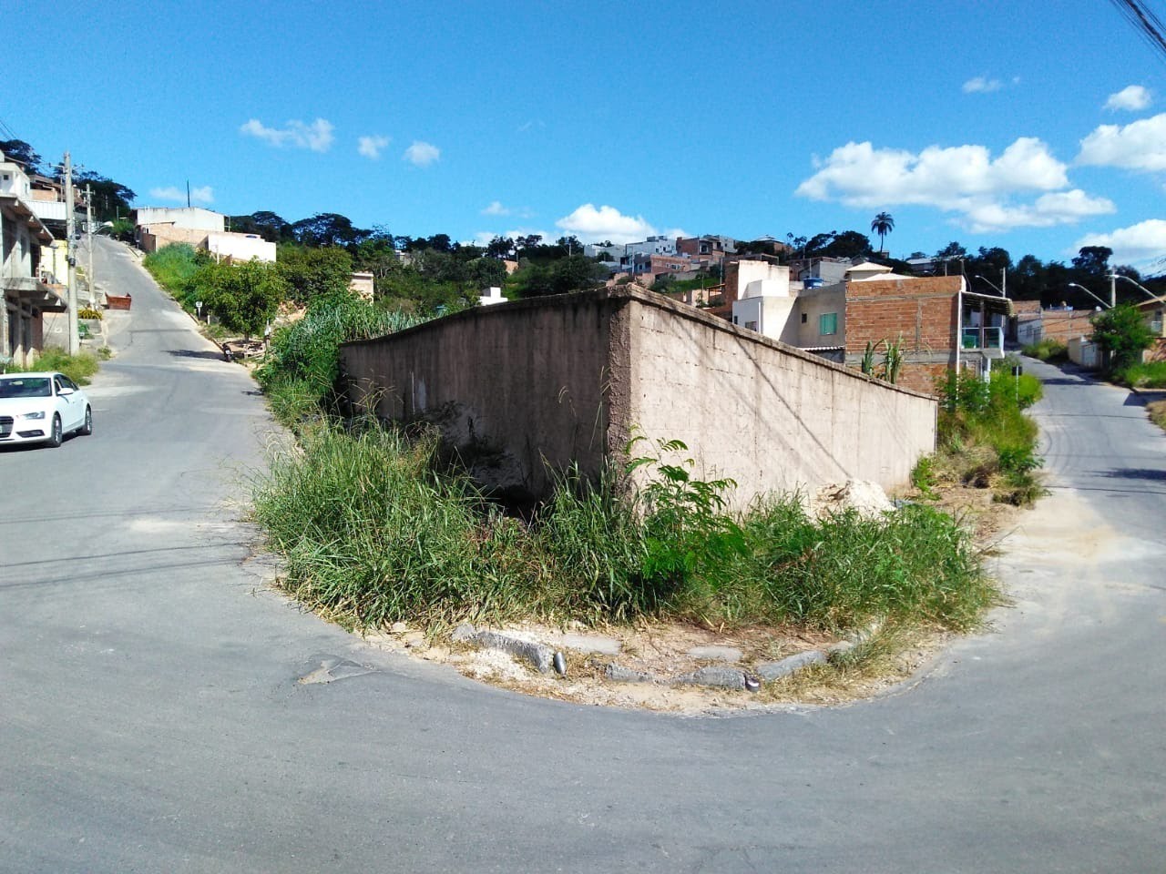 Terreno à venda com 256m² de terreno no Perola Negra, Santa Luzia — foto principal