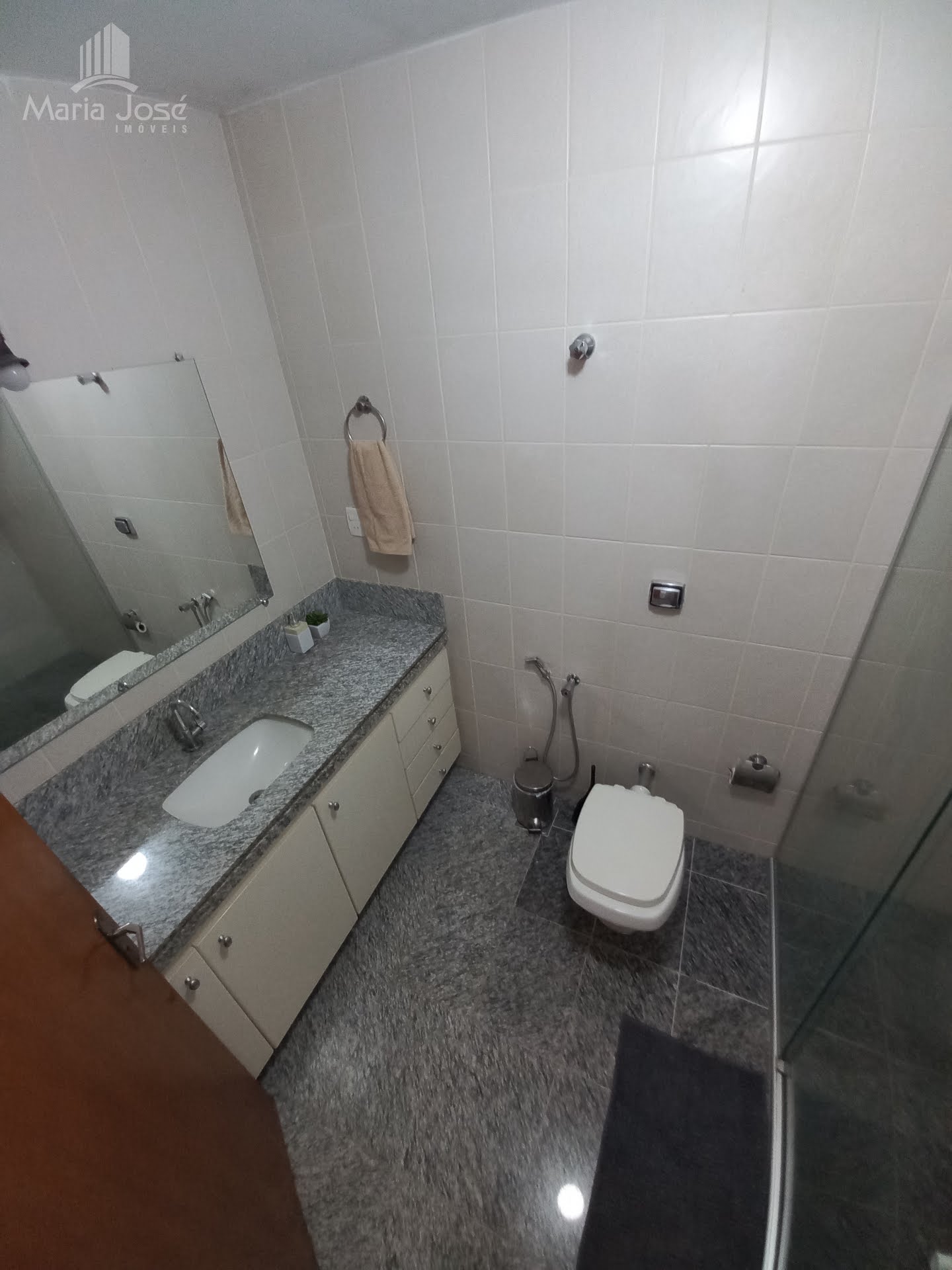 Apartamento à venda com 3 quartos, 1 suíte, 2 vagas e 142m² no Santa Helena, Sete Lagoas (MG) — foto 23 de 24