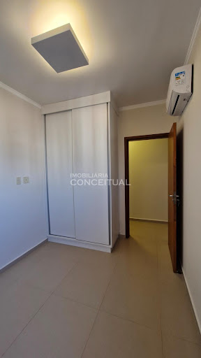 Quarto 2 - Armário e Ar Condicionado