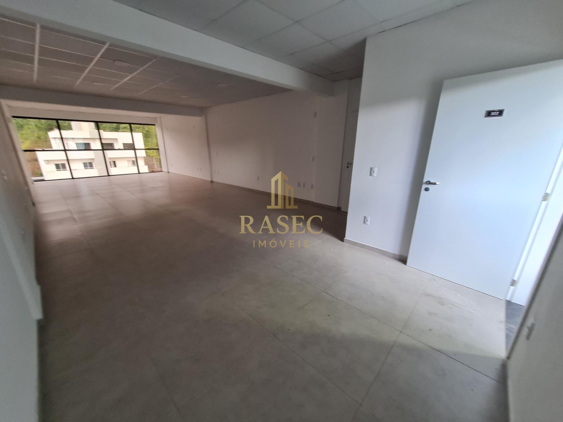Comercial para alugar com 1 banheiro, 1 vaga e 62m² no Souza Cruz, Brusque (SC) — foto 2 de 4