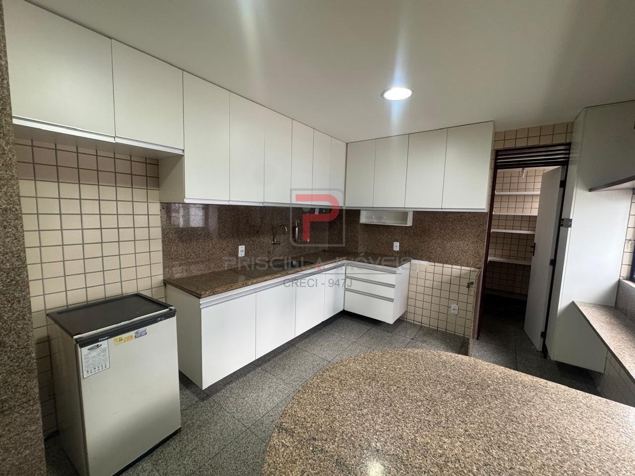 Apartamento à venda com 4 quartos, 2 suítes, 2 vagas e 200m² no Brisamar, João Pessoa (PB) — foto 7 de 30
