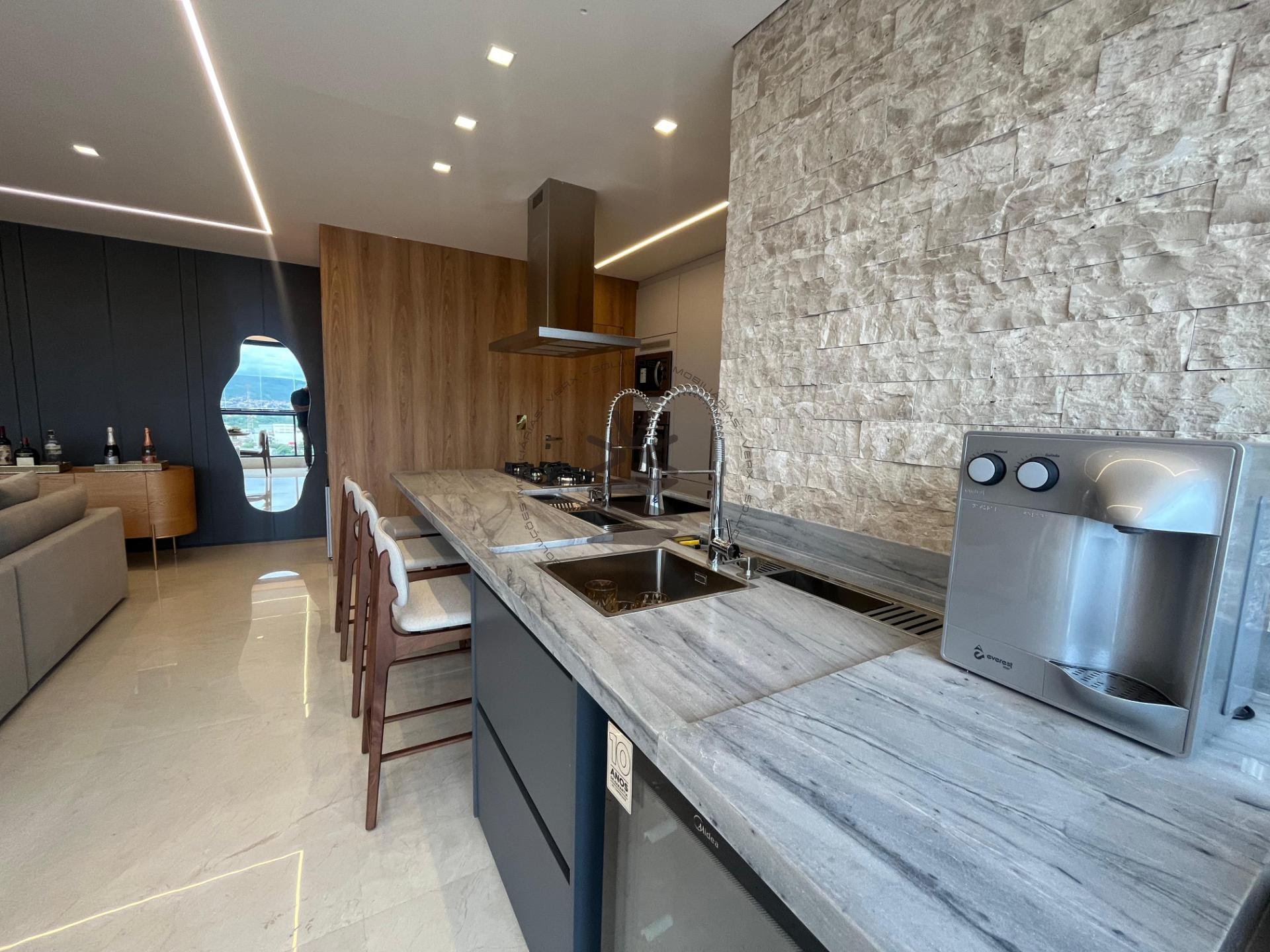 Apartamento à venda com 3 quartos, 3 suítes, 3 vagas e 130m² no Renato Gonçalves, Barreiras (BA) — foto 25 de 30