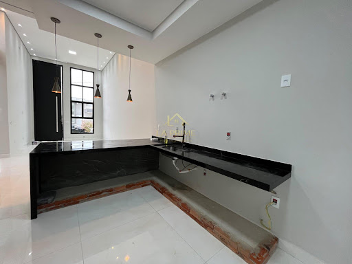 Casa em Condomínio Horto Florestal Villagio 130m², 03 dormitórios, 01 suíte , piscina aquecida, Garagem