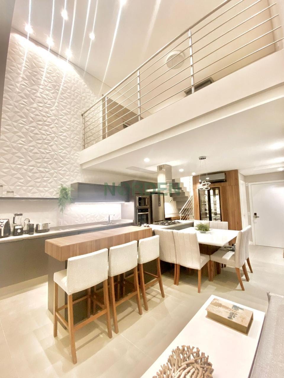 Apartamento 03 Dorm. de 135 m² com 3 quartos no Apartamento 03 Dorm. 3 Quartos 135m² — Jurerê, Jurerê