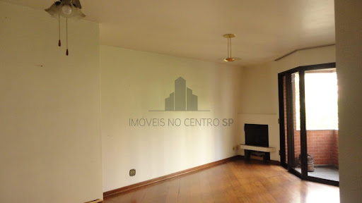 Apartamento em Vila Andrade  -  São Paulo