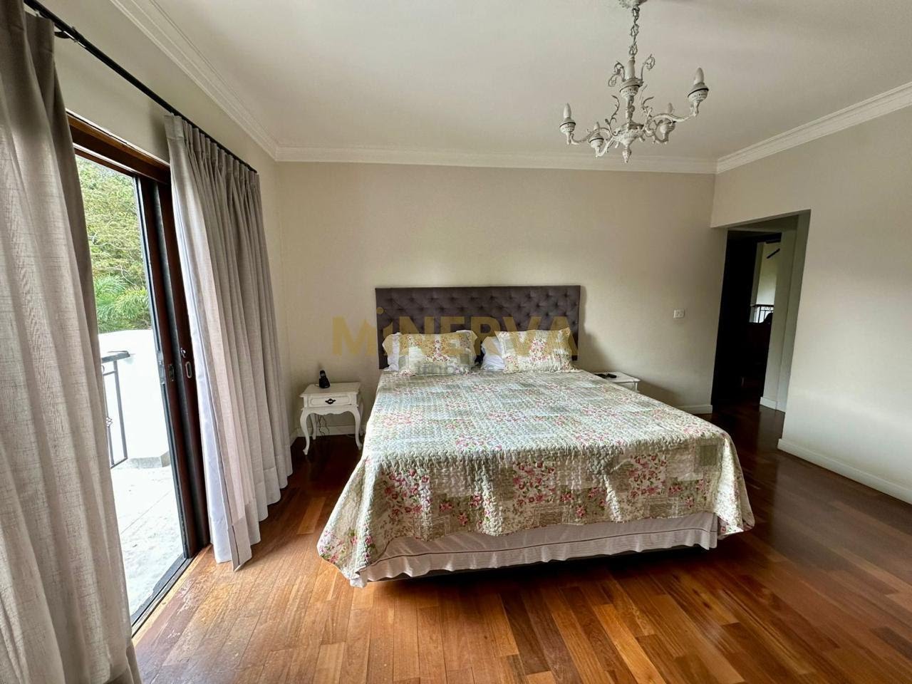 Casa à venda com 4 quartos, 4 suítes, 4 vagas e 561m² no Rio Abaixo, Mairiporã (SP) — foto 23 de 30