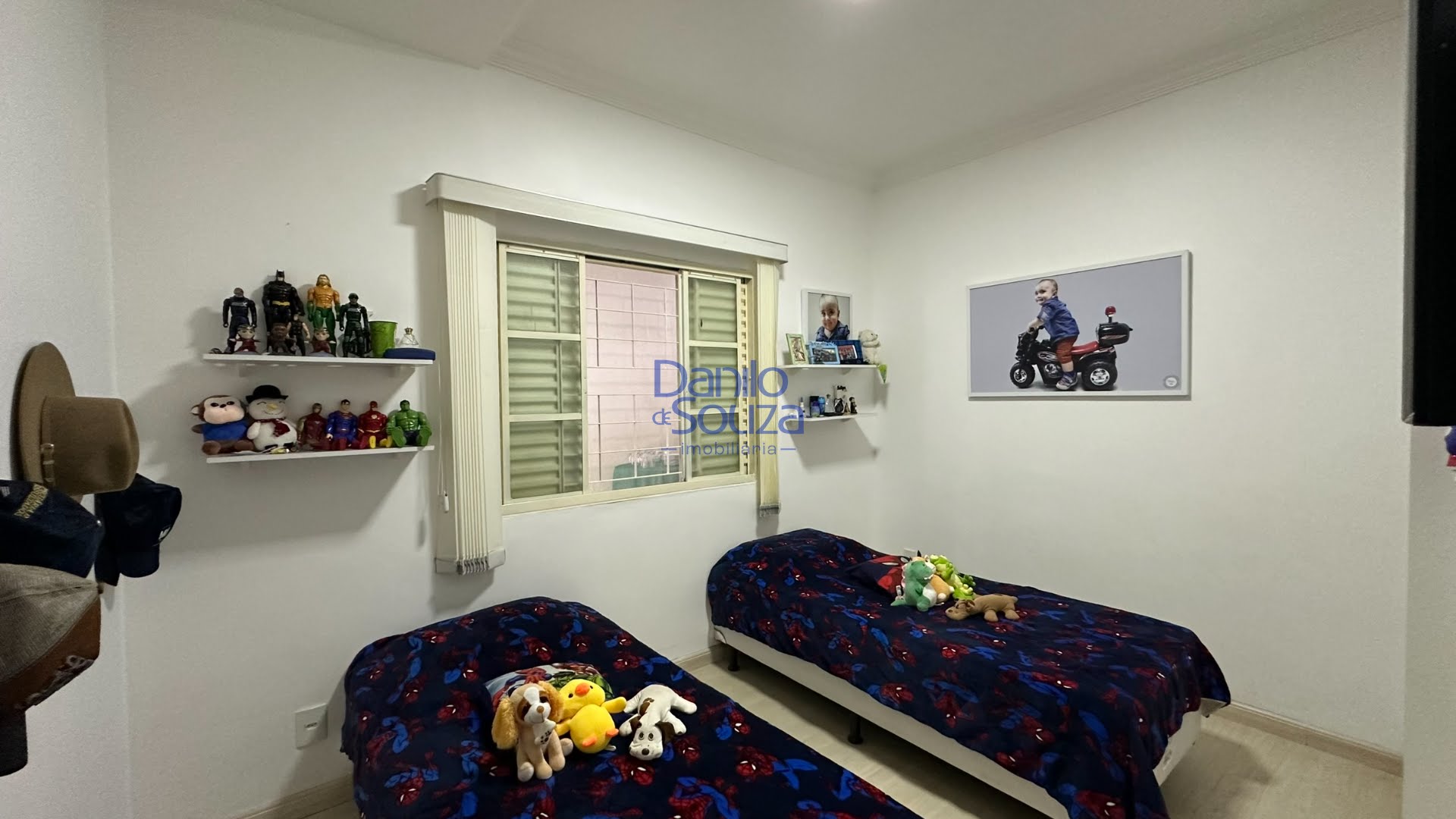 Casa à venda com 3 quartos, 1 suíte, 2 vagas e 214m² no Jardim das Primaveras, Araxá (MG) — foto 5 de 10