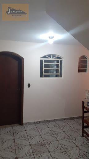 Casa à Venda no Jardim Vila Galvão, Guarulhos – 3 Suítes, 300m²