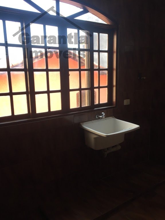 Casa à venda com 3 quartos, 1 suíte, 2 vagas e 180m² no Jardim da Glória, Osasco (SP) — foto 15 de 30