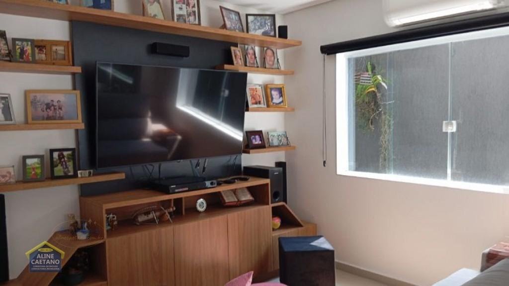 Casa à venda com 3 quartos, 2 suítes, 2 vagas e 129m² no Vilamar, Praia Grande (SP) — foto 4 de 30