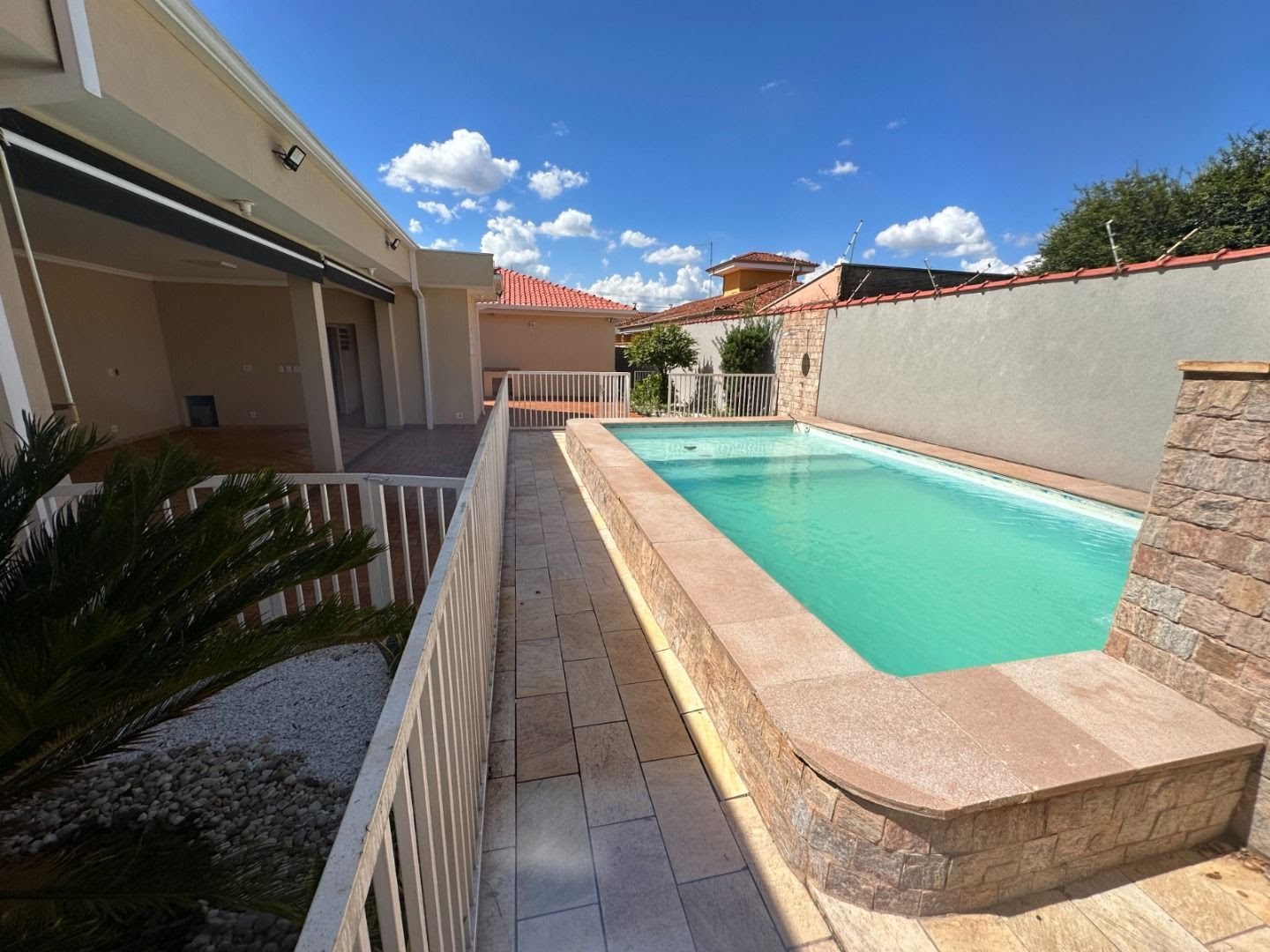 Casa à venda com 5 quartos, 3 suítes, 5 vagas e 324m² no Vila Tibério, Ribeirão Preto (SP) — foto 11 de 30