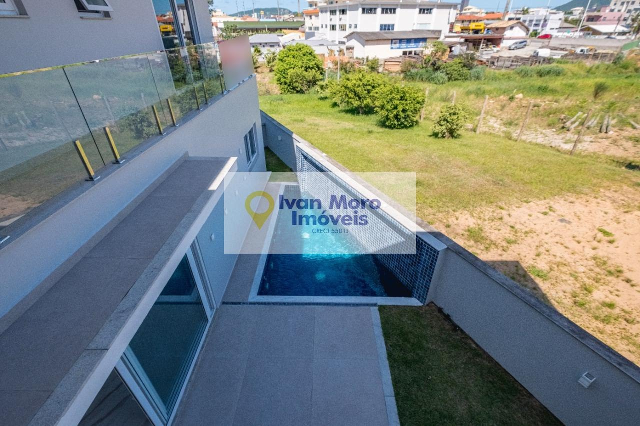 Casa à venda com 4 quartos, 3 suítes, 3 vagas e 378m² no Ingleses Norte, Florianópolis (SC) — foto 20 de 30