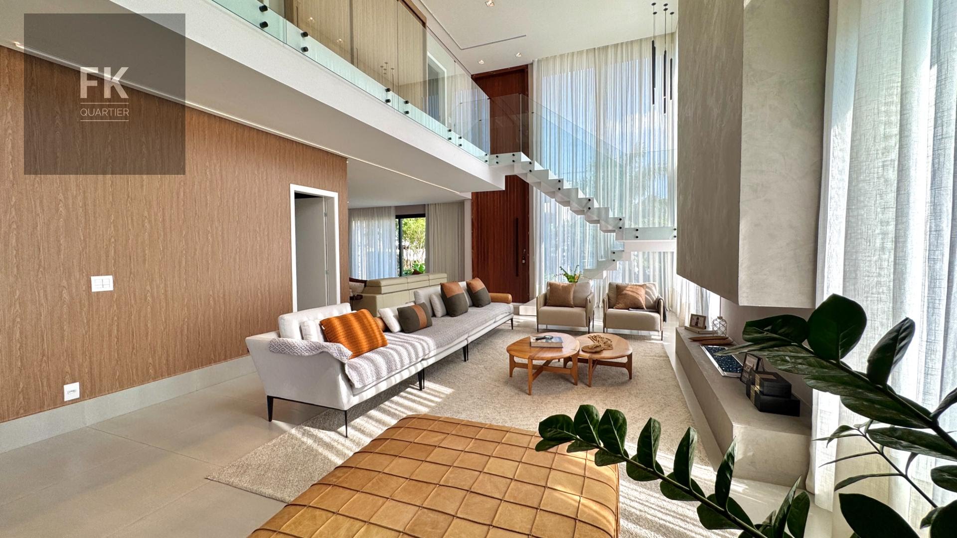 Casa à venda com 4 quartos, 4 suítes, 6 vagas e 574m² no Cidade Tamboré, Santana de Parnaíba (SP) — foto 2 de 26