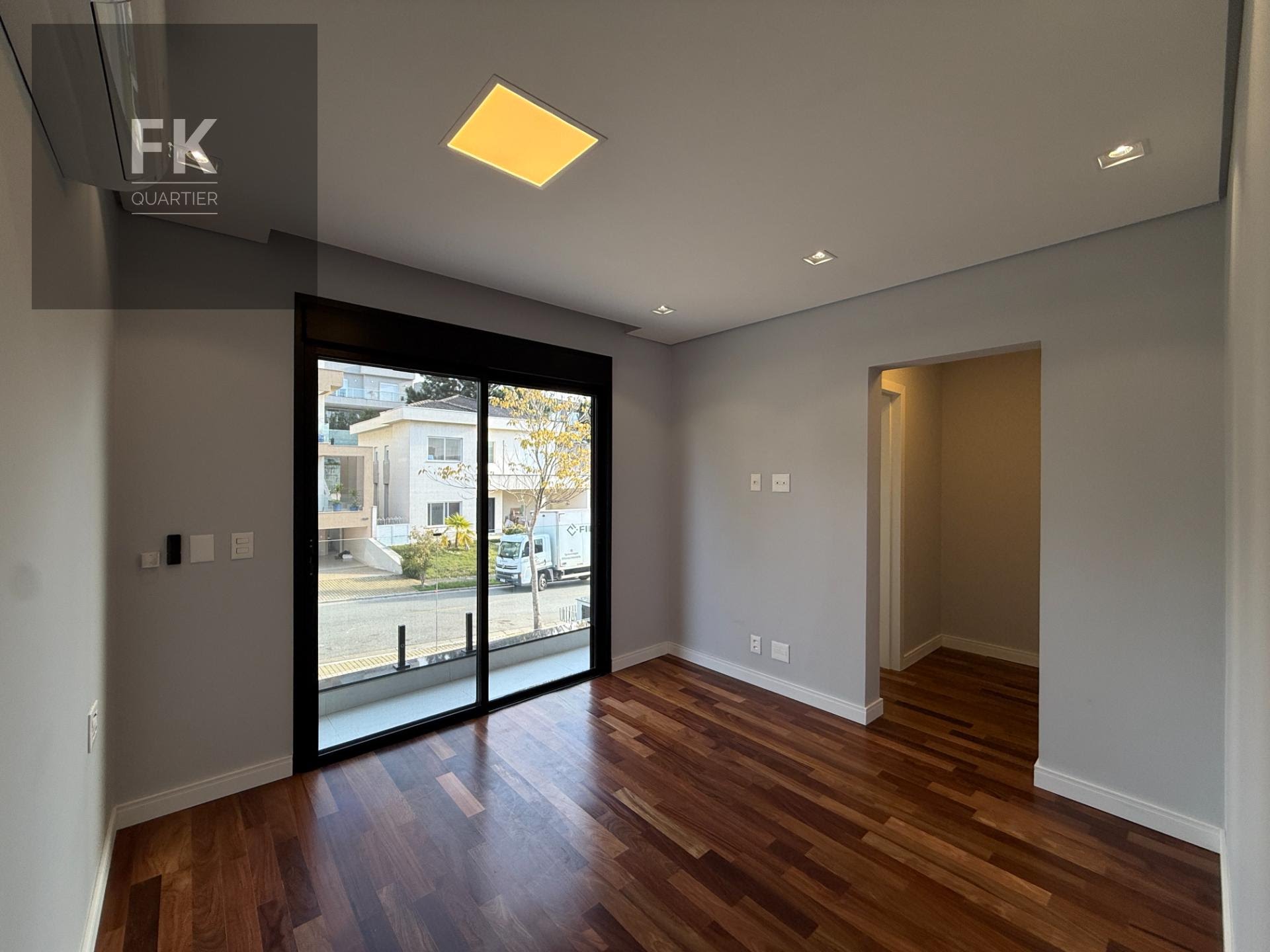 Casa à venda com 4 quartos, 4 suítes, 6 vagas e 441m² no Alphaville, Santana de Parnaíba (SP) — foto 7 de 15