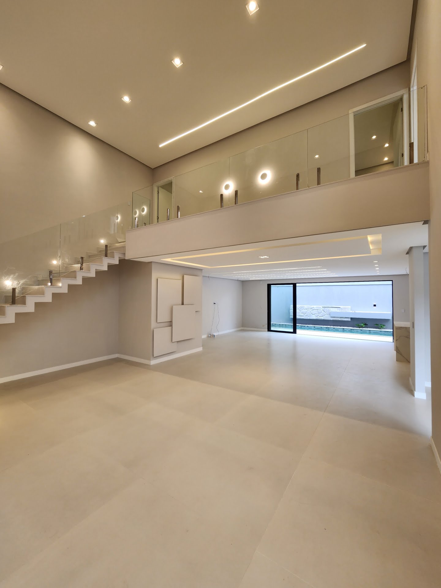 Casa à venda com 4 quartos, 4 suítes e 2 vagas no Papagaio, Feira de Santana (BA) — foto 5 de 27