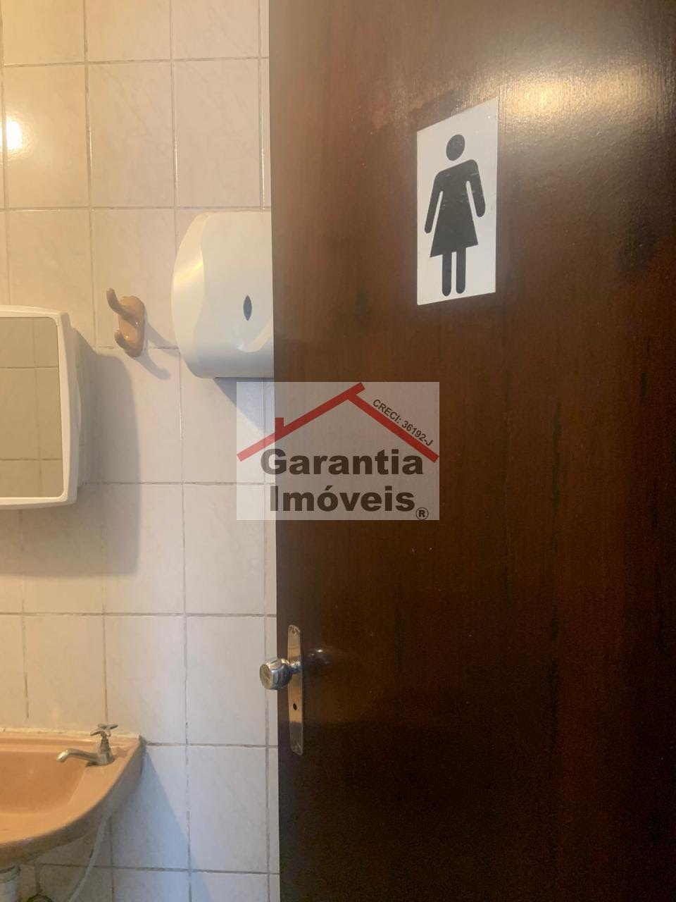 Comercial para alugar com 4 banheiros, 4 vagas e 500m² no Piratininga, Osasco (SP) — foto 17 de 30