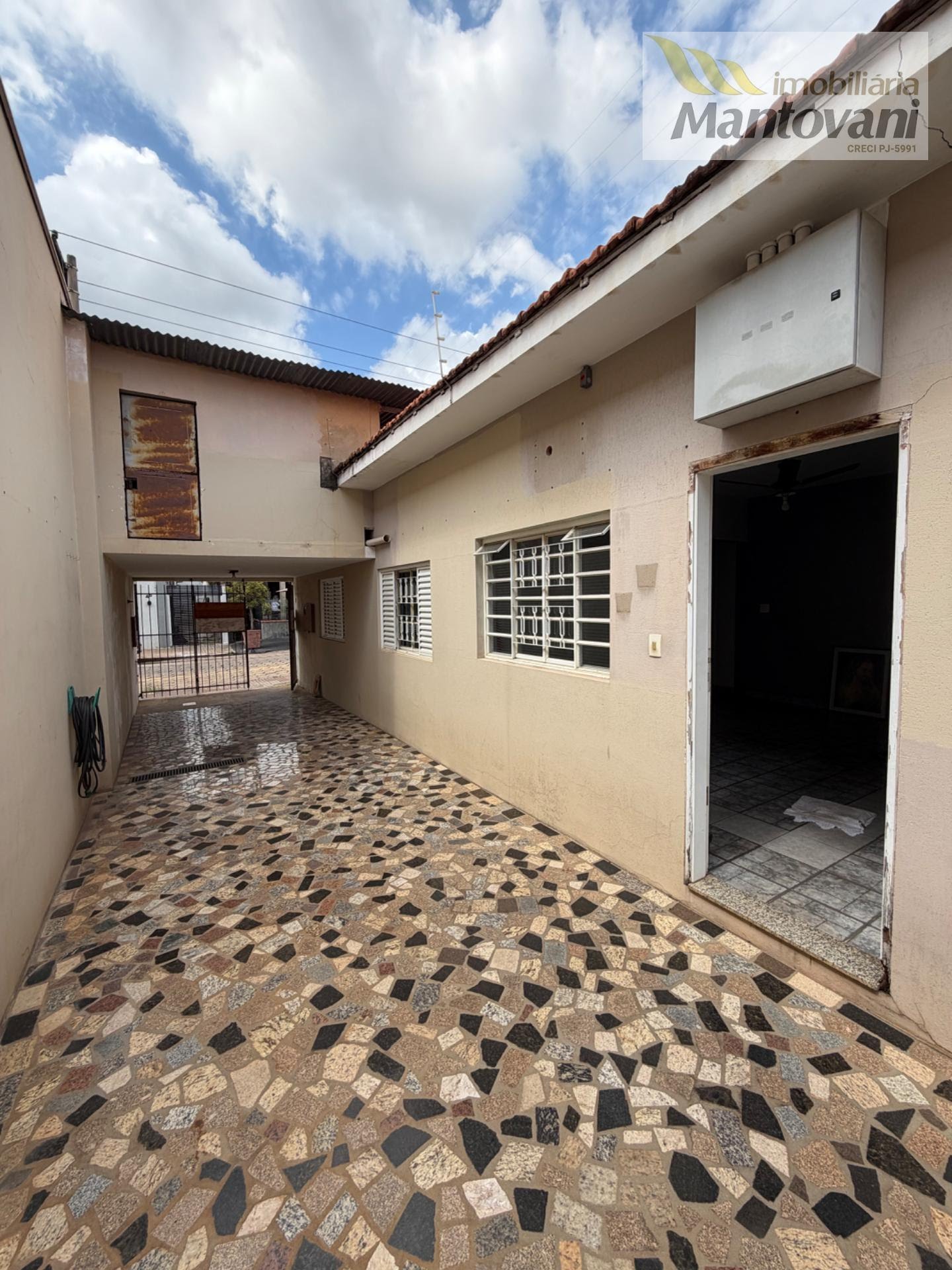 Casa à venda com 3 quartos, 2 banheiros, 2 vagas e 264m² no Centro, Tatuí (SP) — foto 4 de 15