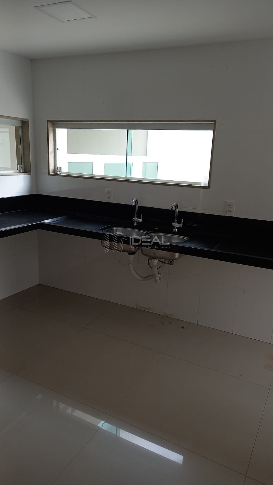 Casa à venda com 7 quartos, 6 suítes, 4 vagas e 500m² no Pq. Rodoviário, Campos dos Goytacazes (RJ) — foto 18 de 22