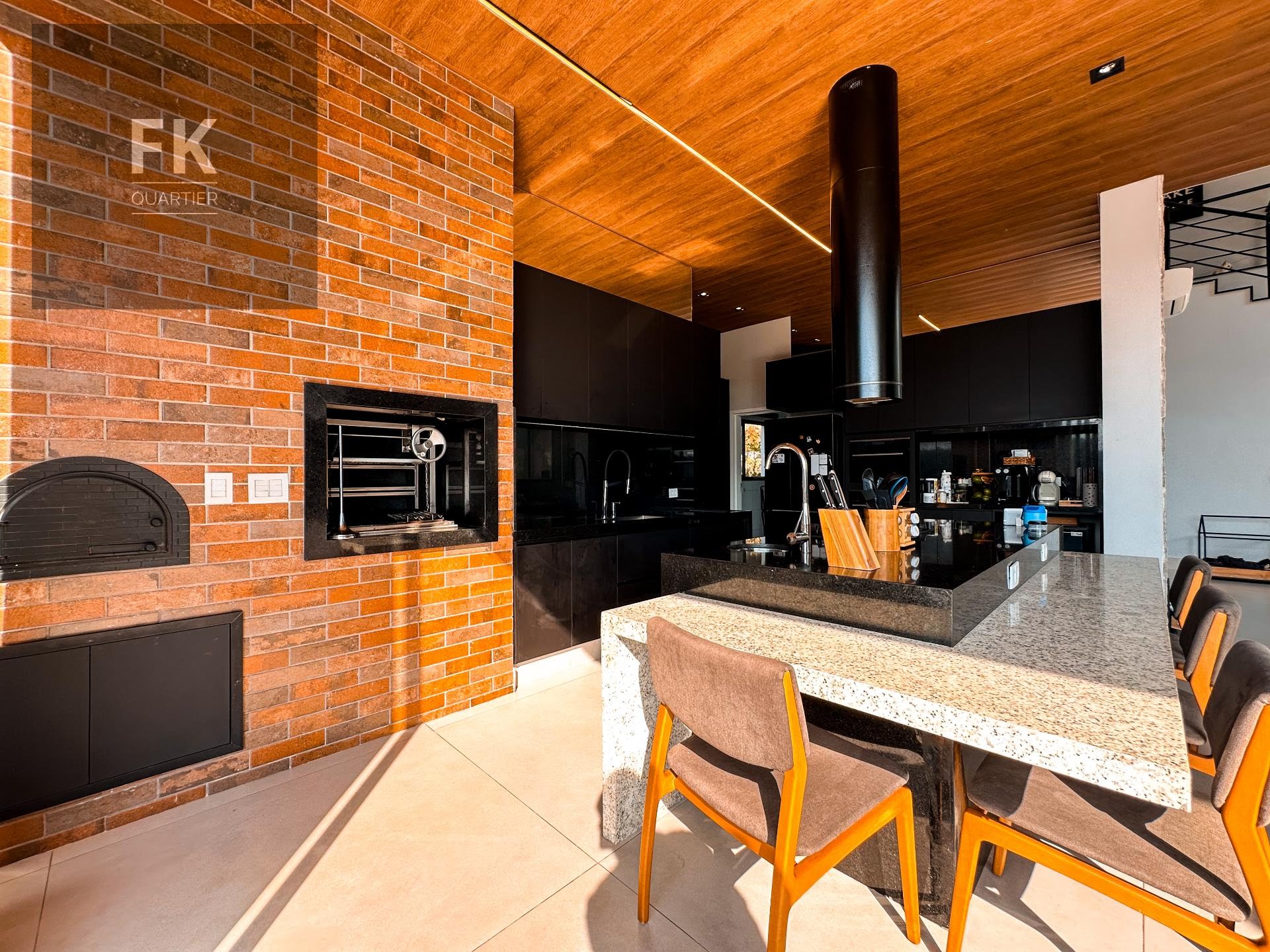 Casa à venda com 4 quartos, 4 suítes, 4 vagas e 347m² no Cidade Tamboré, Santana de Parnaíba (SP) — foto 11 de 30