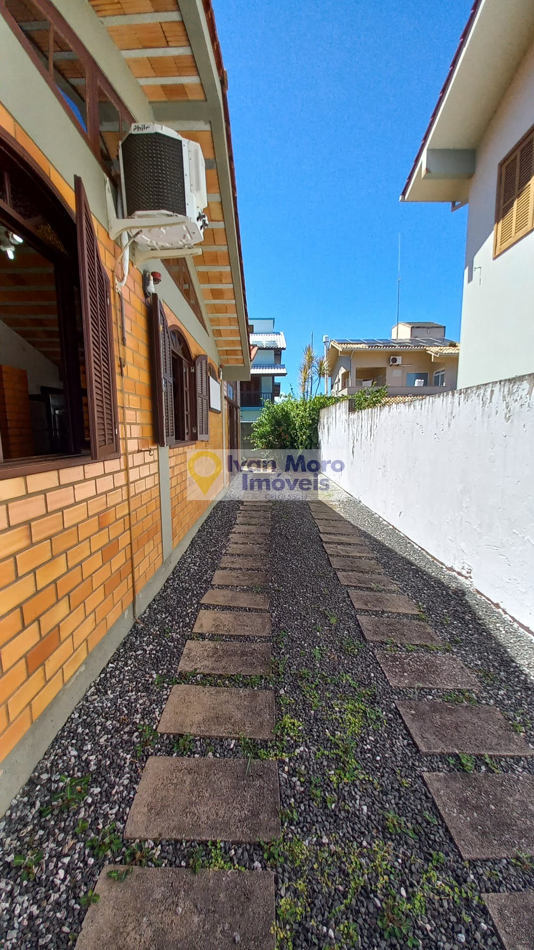 Casa para alugar com 3 quartos, 1 suíte, 3 vagas e 150m² no Daniela, Florianópolis (SC) — foto 9 de 30