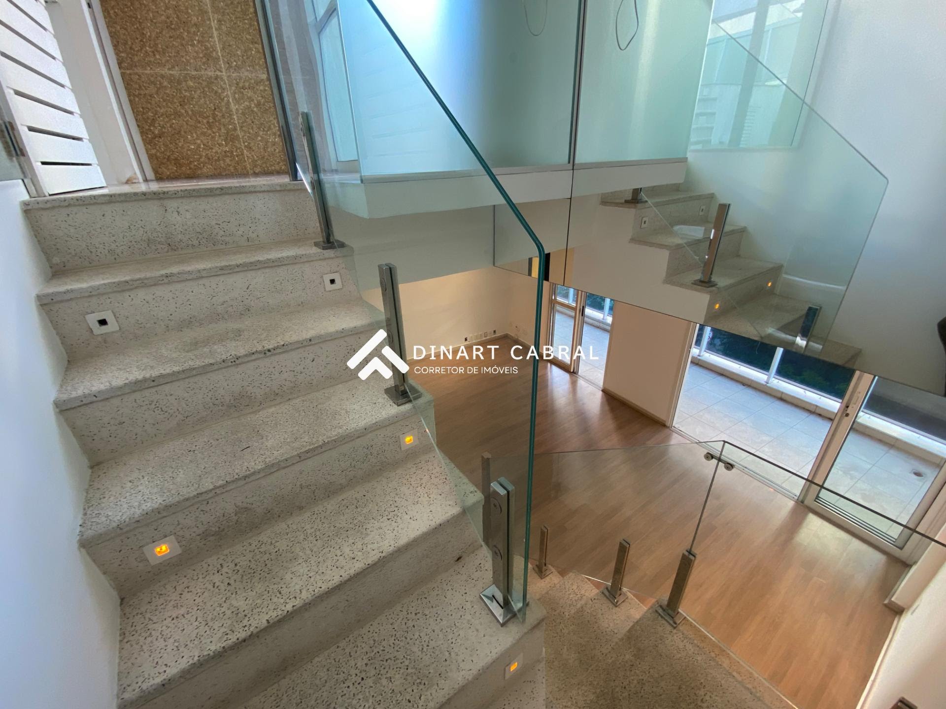 Apartamento à venda com 2 quartos, 1 suíte, 3 vagas e 176m² no Leblon, Rio de Janeiro (RJ) — foto 8 de 30