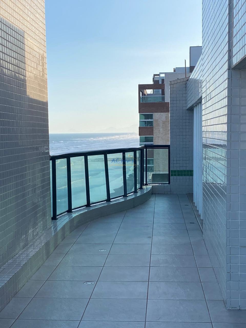 Apartamento para alugar com 4 quartos, 1 suíte, 2 vagas e 138m² no Jardim Caiahu, Mongaguá (SP) — foto 8 de 30