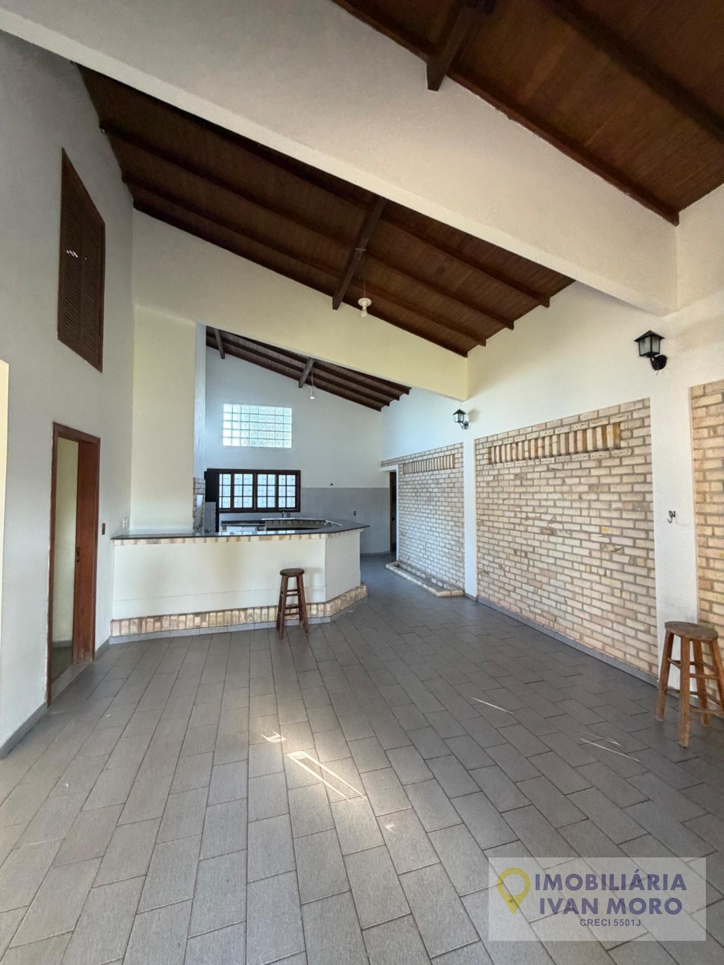 Casa à venda com 4 quartos, 2 suítes, 2 vagas e 180m² no Daniela, Florianópolis (SC) — foto 7 de 27