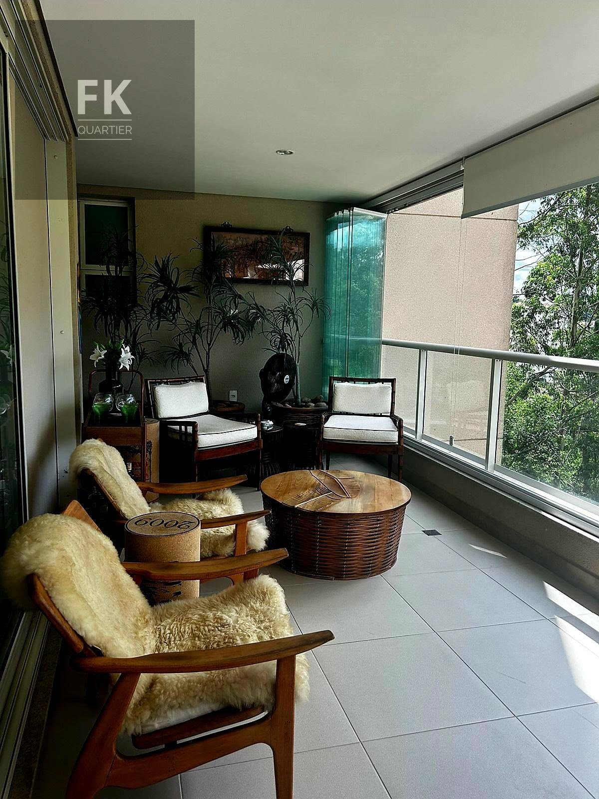 Apartamento à venda com 3 quartos, 3 suítes, 4 vagas e 224m² no Tamboré, Santana de Parnaíba (SP) — foto 2 de 21