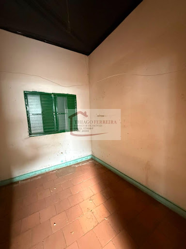 Casa em Avenida Padre Pio Corso  -  Santa Rita do Passa Quatro