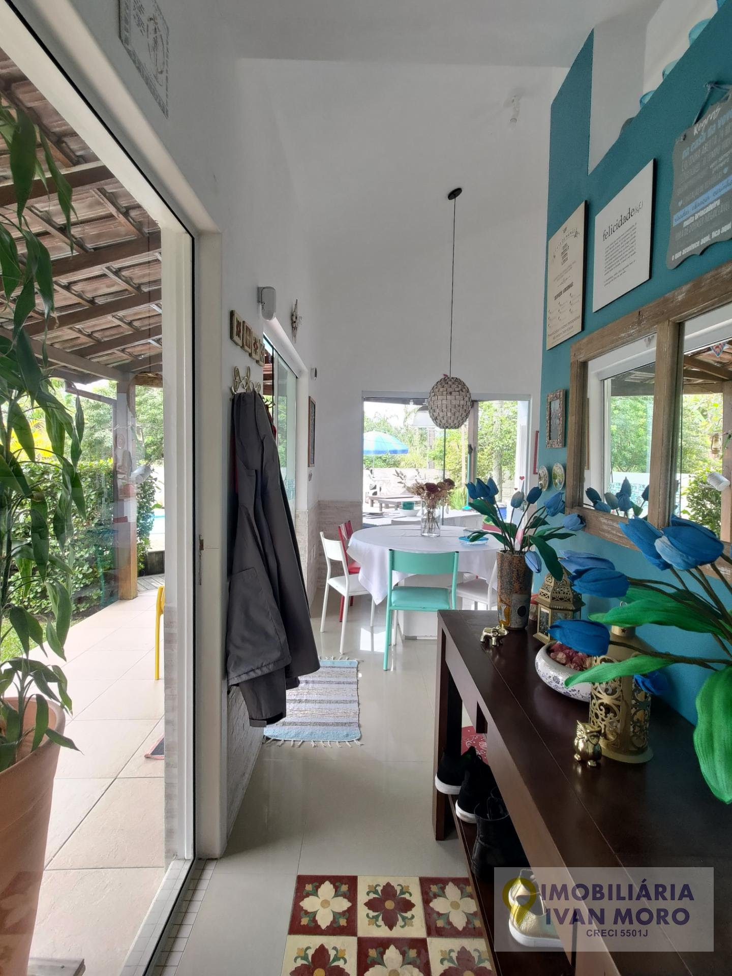 Casa à venda com 4 quartos, 3 suítes, 2 vagas e 230m² no Daniela, Florianópolis (SC) — foto 10 de 30