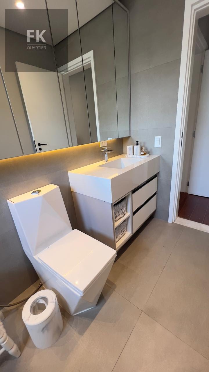 Casa à venda com 5 quartos, 4 suítes, 4 vagas e 300m² no Alphaville, Santana de Parnaíba (SP) — foto 20 de 30