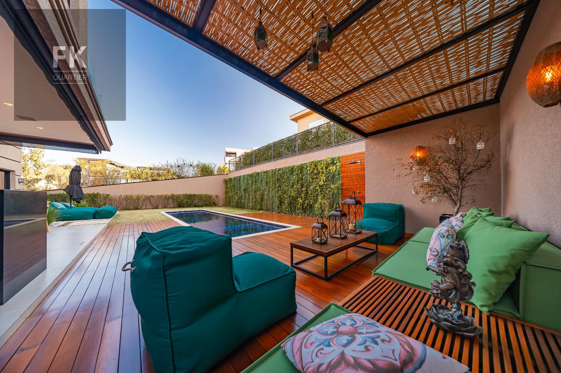 Casa à venda com 5 quartos, 8 banheiros, 6 vagas e 400m² no Alphaville, Santana de Parnaíba — foto principal