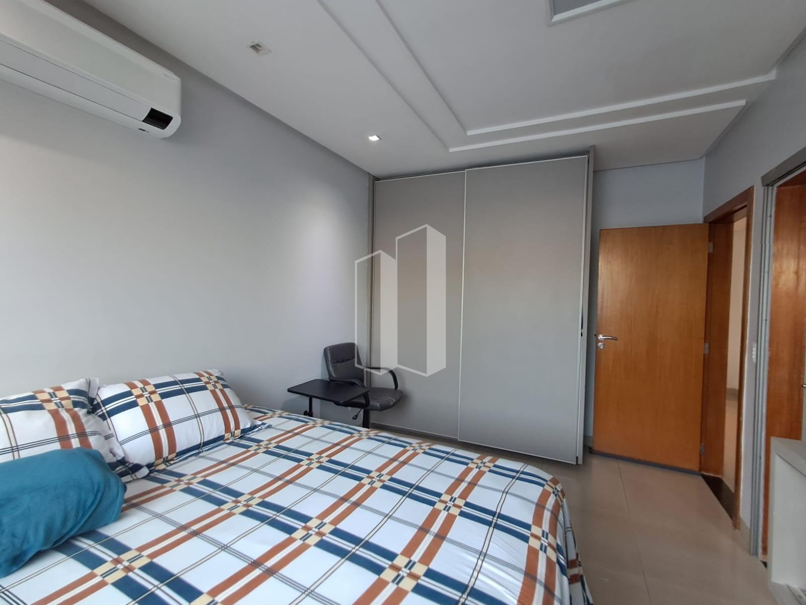 Casa à venda com 5 quartos, 4 suítes, 5 vagas e 370m² no Jardim Planalto, Goiânia (GO) — foto 27 de 30