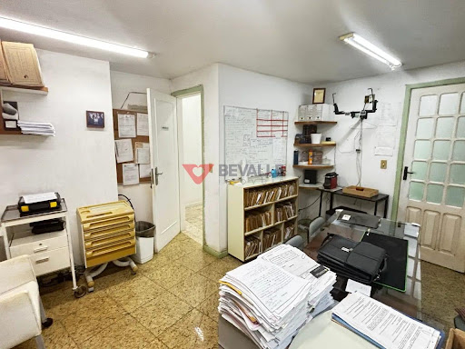 Casa à Venda na Urca RJ: 5 Quartos, 3 Banheiros por R$1.599.000