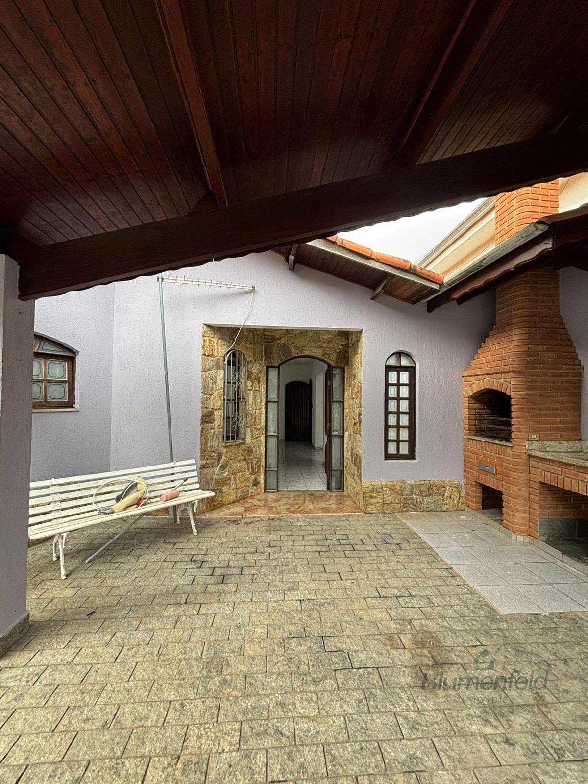 Casa para alugar com 3 quartos, 1 suíte, 3 vagas e 200m² no Jardim Rincão, Arujá (SP) — foto 2 de 15