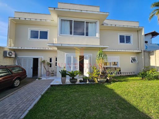 Ampla casa comercial + residencial no Bairro Santo Inácio
